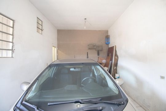 Garagem de casa à venda com 5 quartos, 55m² em Jardim Uniserve, São Paulo