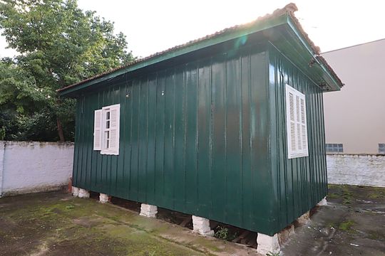 Área externa de casa à venda com 4 quartos, 220m² em Cristo Redentor, Porto Alegre