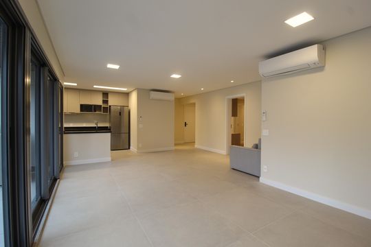 Apartamento para alugar com 3 quartos, 120m² em Vila Nova Conceição, São Paulo
