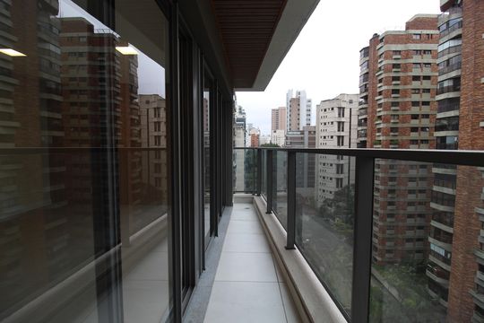 Varanda de apartamento para alugar com 3 quartos, 120m² em Vila Nova Conceição, São Paulo