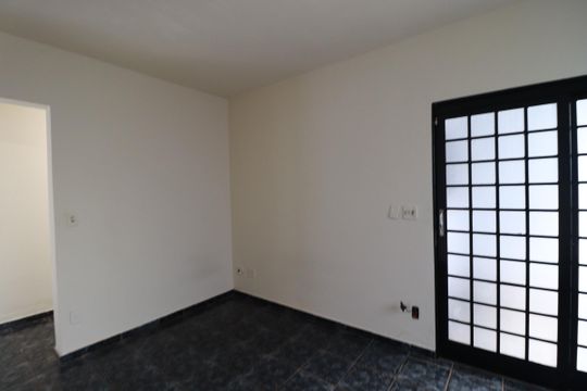 Sala de apartamento para alugar com 2 quartos, 70m² em Vila Tiberio, Ribeirão Preto