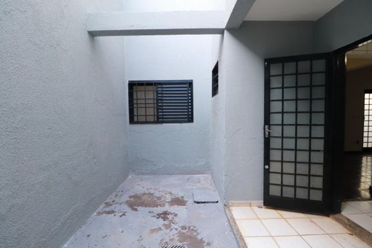 Área de serviço  de apartamento para alugar com 2 quartos, 70m² em Vila Tiberio, Ribeirão Preto