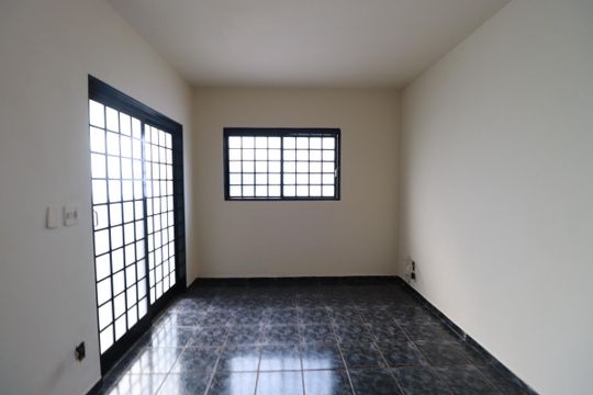 Sala de apartamento para alugar com 2 quartos, 70m² em Vila Tiberio, Ribeirão Preto