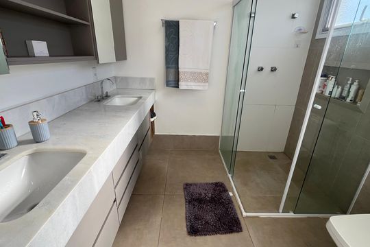 Casa de Condomínio à venda com 3 quartos, 245m² em Parque Taquaral, Campinas