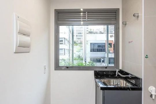 Área de serviço de apartamento à venda com 2 quartos, 69m² em Auxiliadora, Porto Alegre
