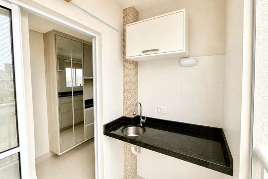 Varanda de apartamento à venda com 2 quartos, 107m² em Vila Guilhermina, São Paulo