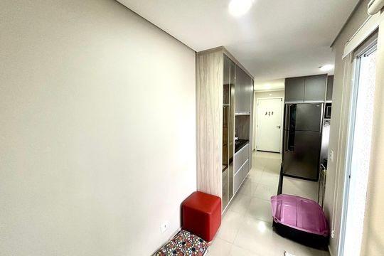 Corredor de apartamento à venda com 2 quartos, 107m² em Vila Guilhermina, São Paulo