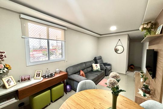 Sala de apartamento à venda com 2 quartos, 107m² em Vila Guilhermina, São Paulo