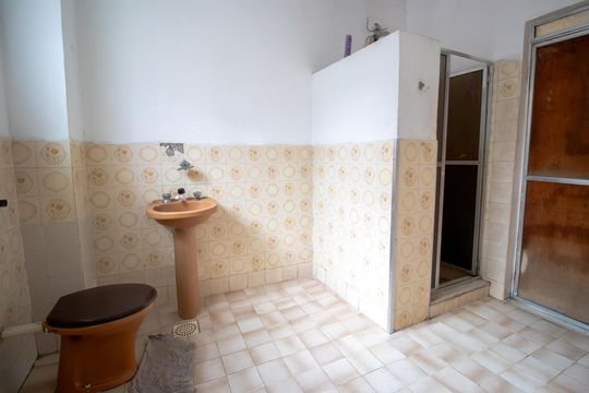 Banheiro de apartamento para alugar com 3 quartos, 120m² em Vila Kosmos, Rio de Janeiro
