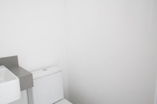 Lavabo de apartamento à venda com 2 quartos, 137m² em Itaim Bibi, São Paulo