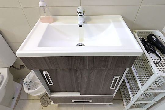 Banheiro  de apartamento para alugar com 1 quarto, 40m² em Jardim Lindóia, Porto Alegre