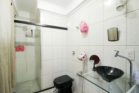 Banheiro da Suíte 3 de casa para alugar com 4 quartos, 440m² em Jardim Sao Bento, São Paulo