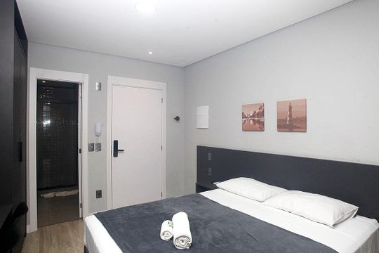 Studio - Sala / Quarto de kitnet/studio à venda com 1 quarto, 20m² em Centro Histórico, Porto Alegre