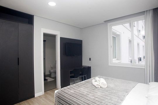 Studio - Sala / Quarto de kitnet/studio à venda com 1 quarto, 23m² em Centro Histórico, Porto Alegre