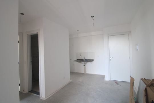 Sala de apartamento à venda com 2 quartos, 50m² em Usina Piratininga, São Paulo