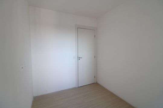 Quarto de apartamento à venda com 2 quartos, 50m² em Usina Piratininga, São Paulo