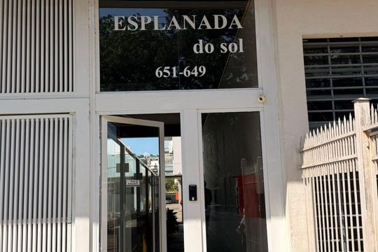 Fachada de apartamento à venda com 1 quarto, 42m² em Tristeza, Porto Alegre