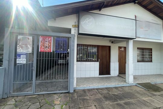 Fachada de casa para alugar com 2 quartos, 80m² em Hamburgo Velho, Novo Hamburgo