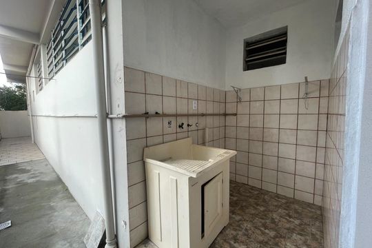 Área de serviço de casa para alugar com 2 quartos, 80m² em Hamburgo Velho, Novo Hamburgo