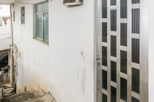 Área comum - Entrada do imóvel de casa para alugar com 2 quartos, 80m² em Brás de Pina, Rio de Janeiro