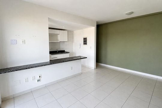 Sala - Cozinha de apartamento para alugar com 3 quartos, 76m² em Jardim Atlantico, Goiânia