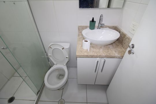 Banheiro de kitnet/studio à venda com 1 quarto, 21m² em Santana, São Paulo