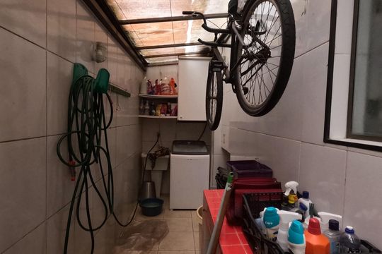 Área de Serviço com Churrasqueira de casa para alugar com 3 quartos, 100m² em Macuco, Santos