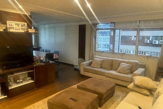 Apartamento para alugar com 3 quartos, 140m² em Pinheiros, São Paulo