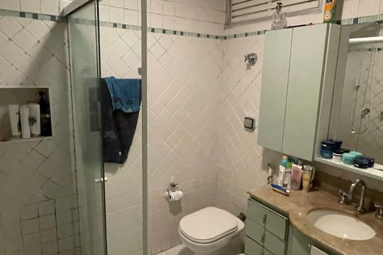 Banheiro de apartamento para alugar com 3 quartos, 140m² em Pinheiros, São Paulo