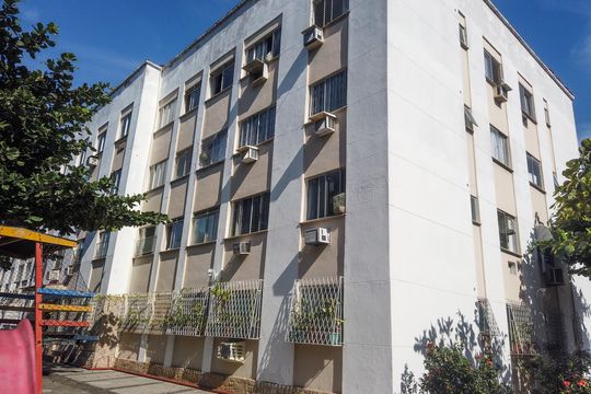 Fachada do Bloco de apartamento à venda com 2 quartos, 61m² em Jacarepaguá, Rio de Janeiro