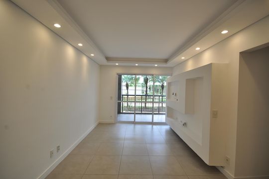 Sala de apartamento à venda com 3 quartos, 144m² em Vila Irmaos Arnoni, São Paulo