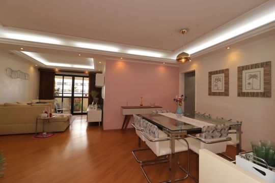 Apartamento à venda com 3 quartos, 143m² em Vila Assunção, Santo André