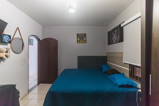 Quarto 2 de casa para alugar com 3 quartos, 425m² em Vila Aurea, Poá