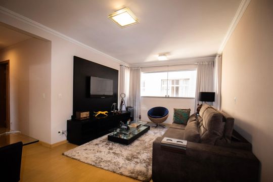 Sala  de apartamento à venda com 3 quartos, 115m² em Carlos Prates, Belo Horizonte
