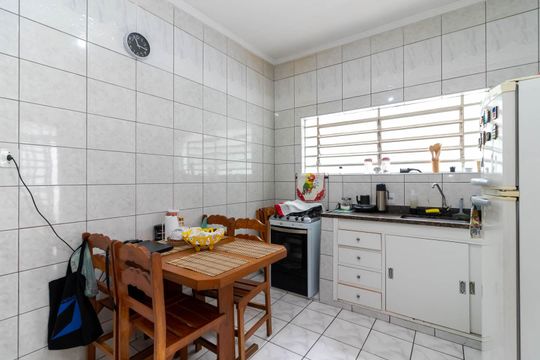 Cozinha de casa à venda com 2 quartos, 100m² em Chora Menino, São Paulo