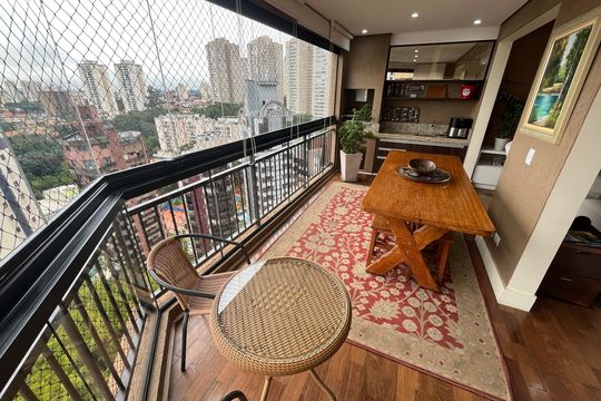 Sacada de apartamento à venda com 3 quartos, 138m² em Vila Suzana, São Paulo