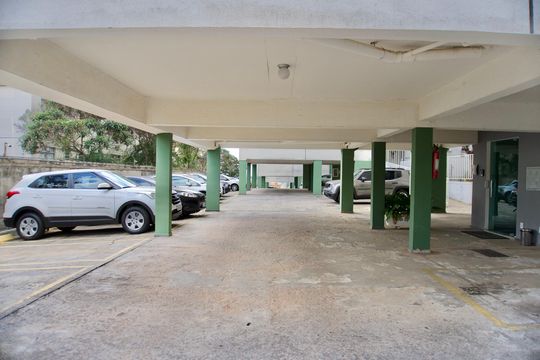 Vagas de Garagem de apartamento para alugar com 2 quartos, 51m² em Buritis, Belo Horizonte