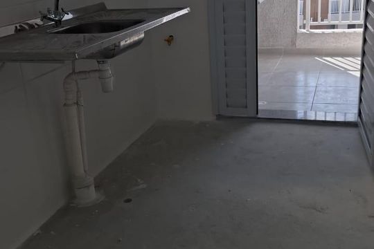 Cozinha de apartamento à venda com 2 quartos, 42m² em Vila Mazzei, São Paulo