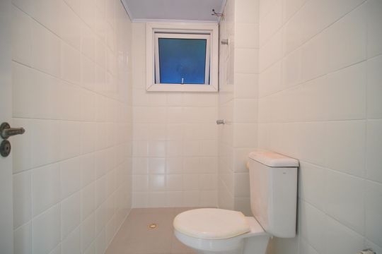 Banheiro de apartamento para alugar com 2 quartos, 56m² em Santa Teresa, São Leopoldo