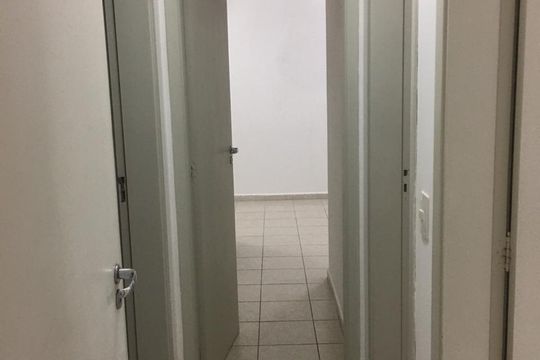 Corredor de apartamento à venda com 3 quartos, 85m² em Vila Marlene, Jundiaí