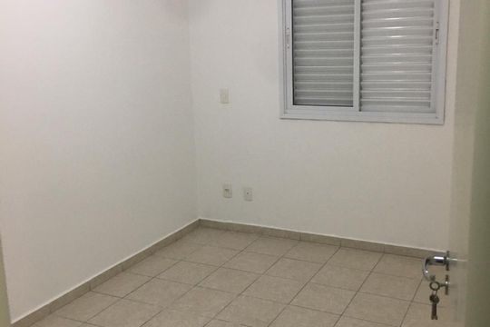 Quarto de apartamento à venda com 3 quartos, 85m² em Vila Marlene, Jundiaí