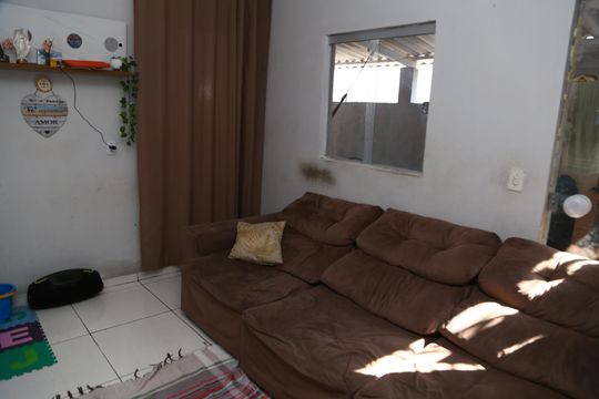 Casa à venda com 2 quartos, 500m² em Jardim Balneario Meia Ponte, Goiânia