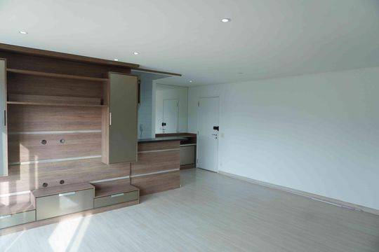 Sala de apartamento à venda com 2 quartos, 94m² em Campo Belo, Santana de Parnaíba