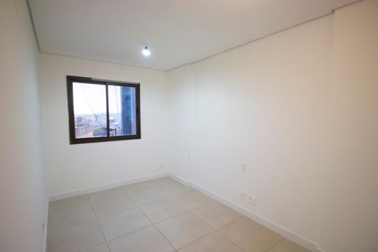 Apartamento à venda com 3 quartos, 70m² em Samambaia, Brasília