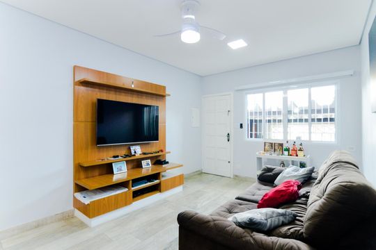 Sala de casa para alugar com 2 quartos, 70m² em Vila Rosalia, Guarulhos