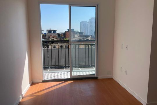 Sala de apartamento para alugar com 2 quartos, 42m² em Irajá, Rio de Janeiro