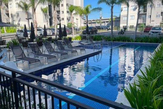 Área externa de apartamento para alugar com 2 quartos, 42m² em Irajá, Rio de Janeiro