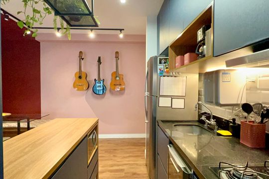 Cozinha de apartamento para alugar com 1 quarto, 69m² em Sumaré, São Paulo
