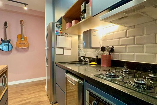 Cozinha de apartamento para alugar com 1 quarto, 69m² em Sumaré, São Paulo