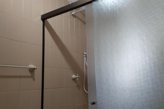 Banheiro de apartamento para alugar com 2 quartos, 55m² em Bosque da Saúde, São Paulo